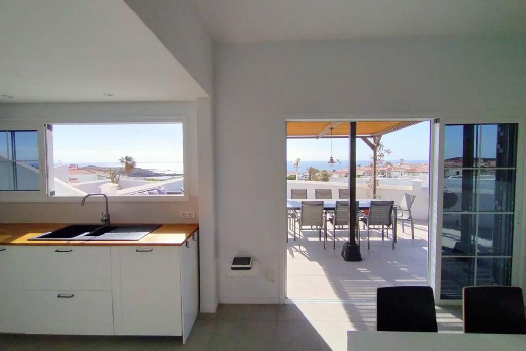 فيلا Casa Vista Al Mar Abades  المظهر الخارجي الصورة